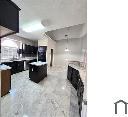 5 bed, 3094 sqft, $4,000 — Photo 3