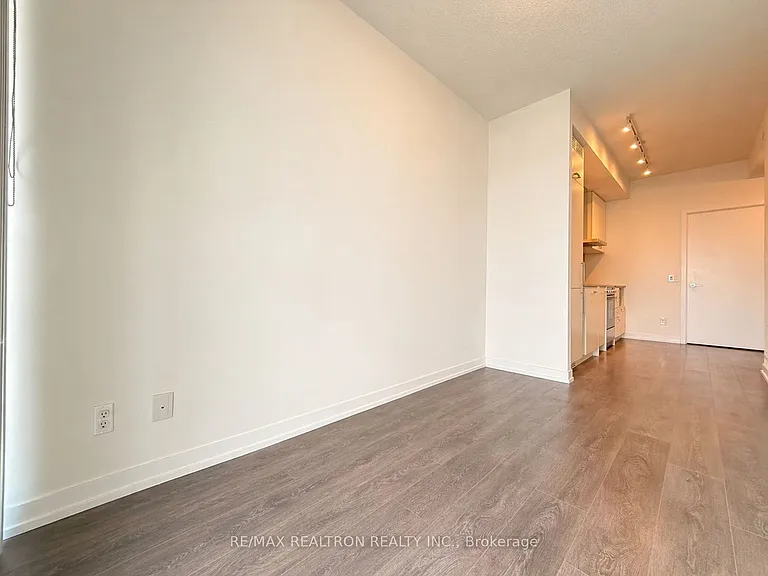 125 Redpath Ave #3212 — Photo 8