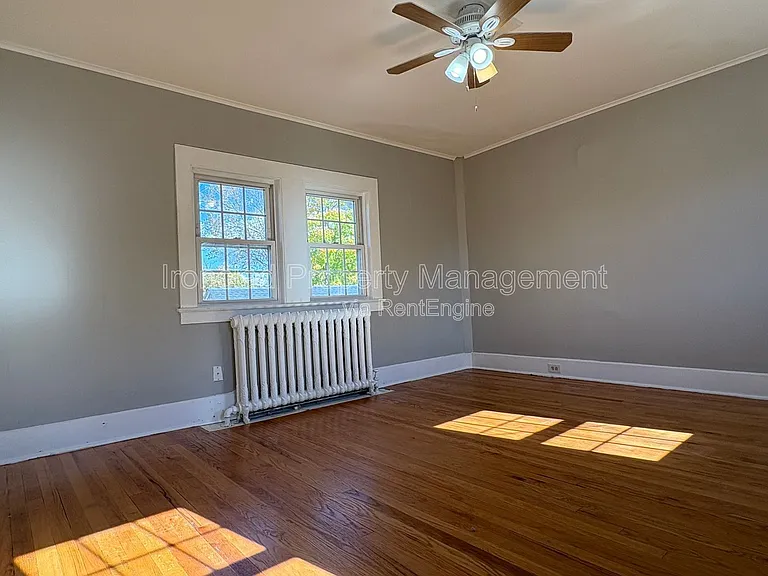 548 Main St #2 — Photo 5