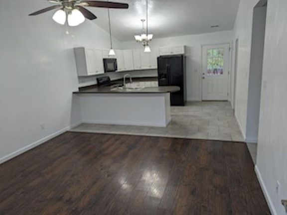 4th image of 2303 Garden City Blvd SE