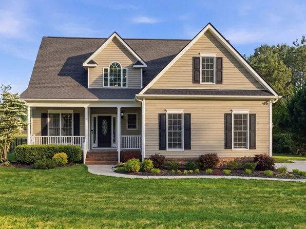 85 Glen Oaks Dr, Youngsville, NC 27596