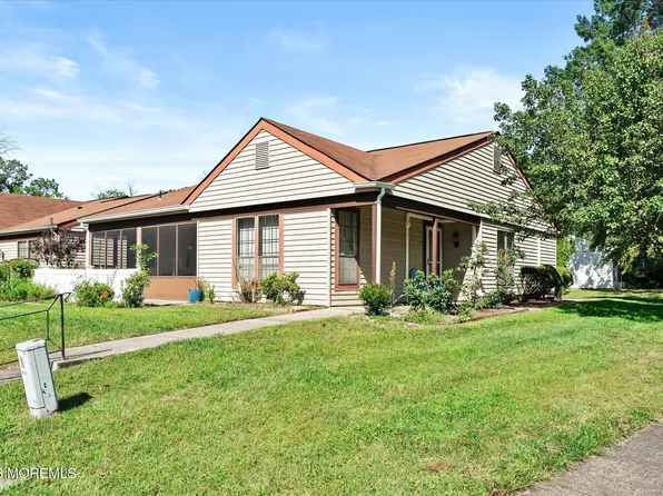 668C Farrington Court, Manchester, NJ 08759