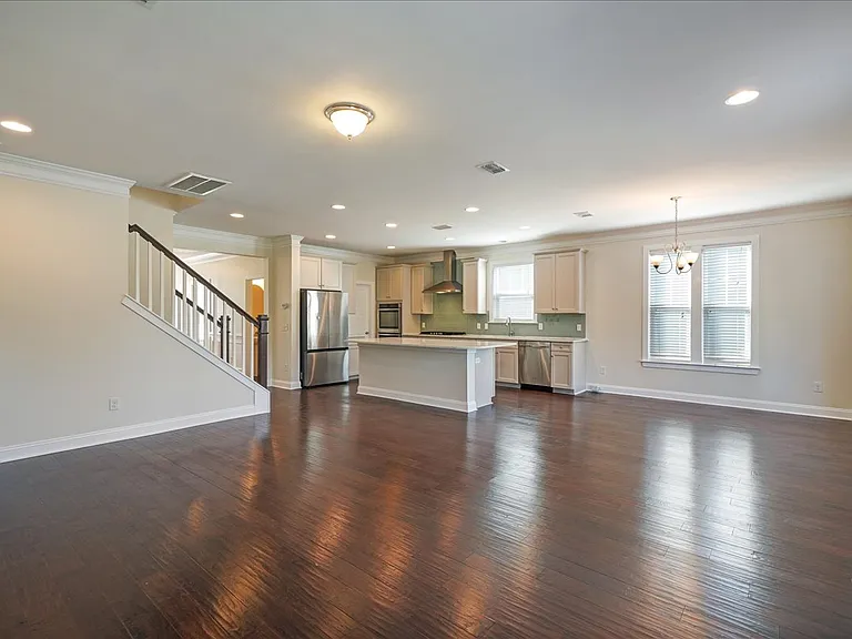 1309 Enfield Ln — Photo 5