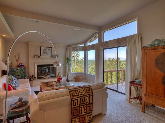 5th image of 13608 SE 58th Pl