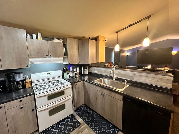 5th image of 300 E Spencer St Lot 59