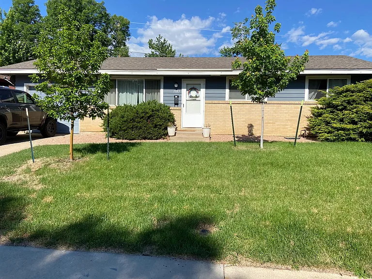1185 Berea Dr — Photo 1