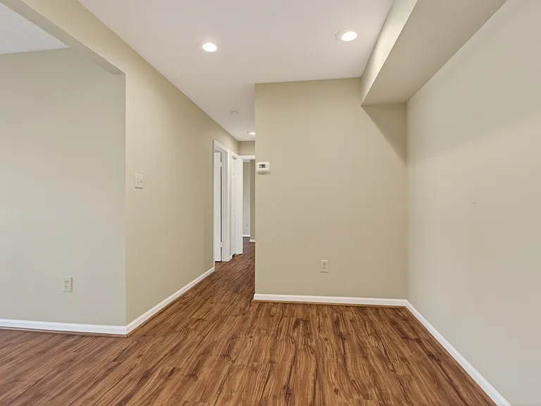 4008 Governors Sq #1 — Photo 10