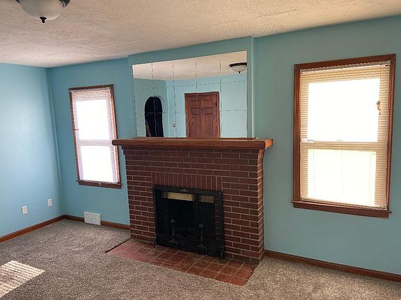 3rd image of 1258 Republic Ave