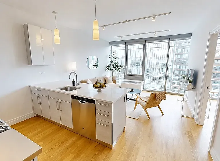 550 W 54th St #1416 — Photo 1