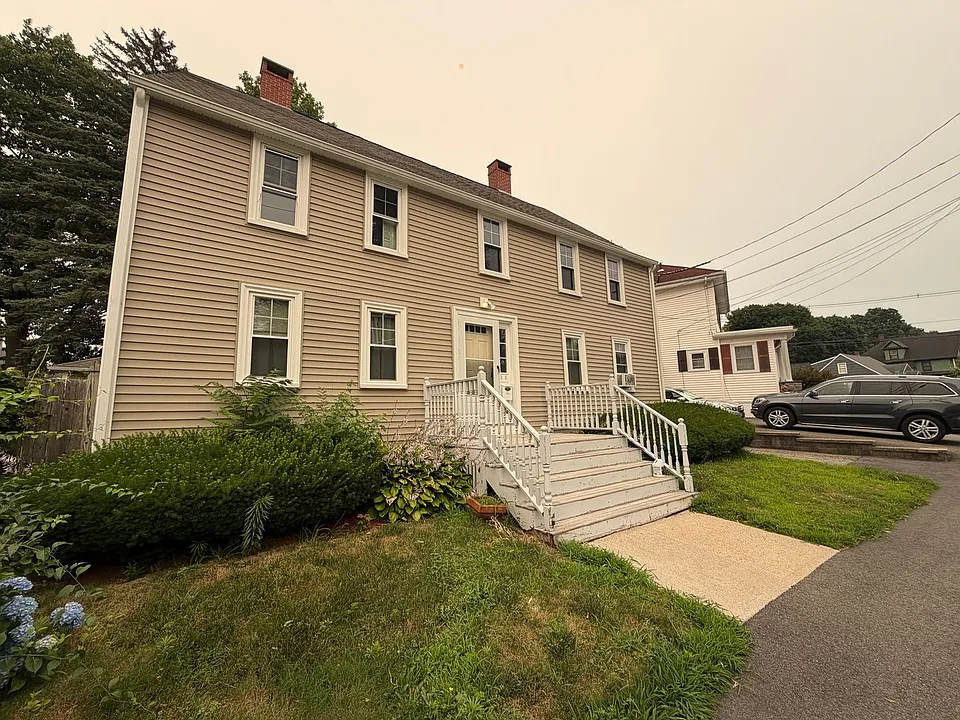 5 Blossom St #2