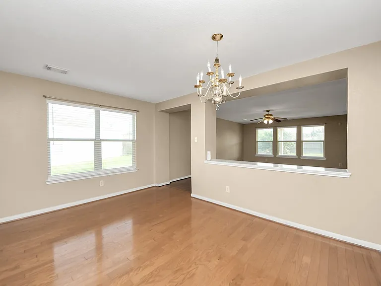 15202 Lynford Crest Dr — Photo 12