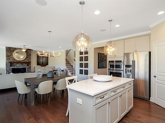 4th image of 465 Stonewyck Dr