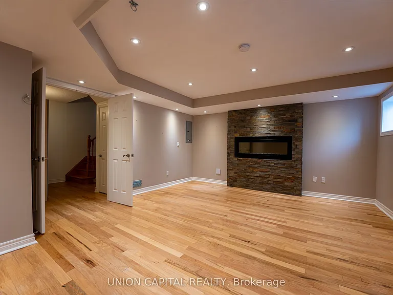 230 Saint George St #1 — Photo 19