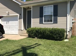 272 Executive Ave APT B, Clarksville, TN 37042