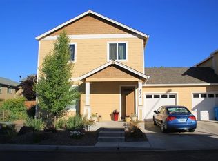 337 Geraldine Ln, Talent, OR 97540