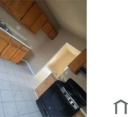 1523 Orlando Way — Photo 5