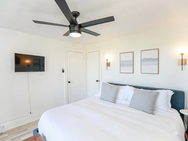 1210 W Ocean View Ave #2 — Photo 31