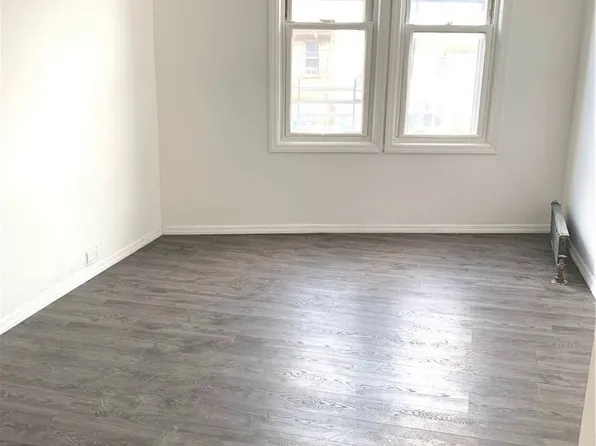 92-18 Liberty Avenue image 12 of 13