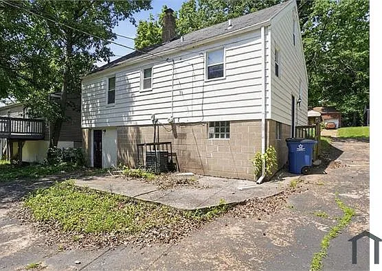 3 bed, 1165 sqft, $1,400 — Photo 2