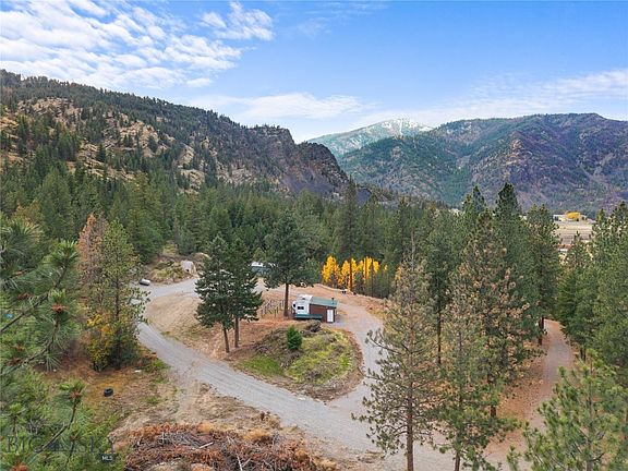 3rd image of 8596 State Highway 200