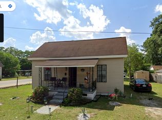 107 Orange St, Lumberton, NC 28358