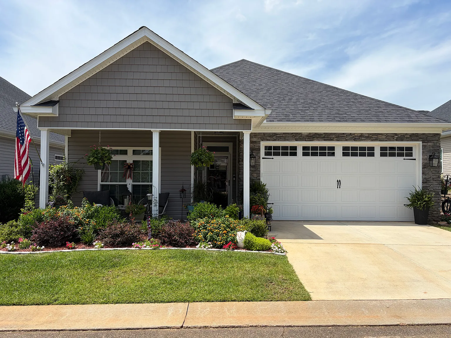 3 bed, 1751 sqft, $2,200 — Photo 1