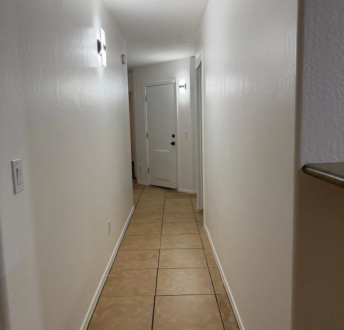 3 bed, 1704 sqft, $2,300 — Photo 4