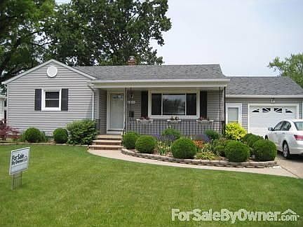 1st image of 1524 W 29th St