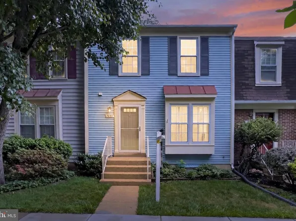 7451 Hatherleigh Ct, Alexandria, VA 22315