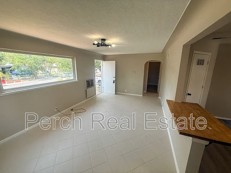 954 Winona Ct — Photo 3