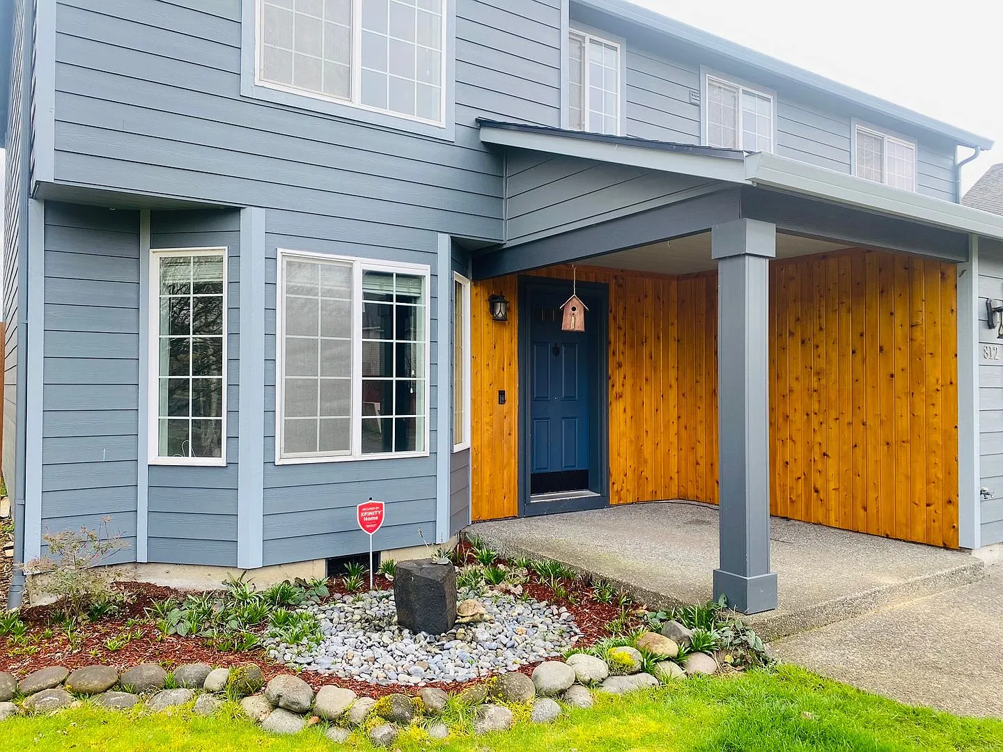 Charming Ridgefield Home Updated Throughout — Photo 2