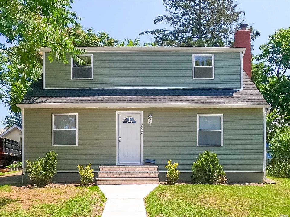 1st image of 252 Covert St