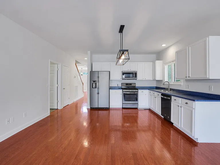 1302 Liberty Pike — Photo 38