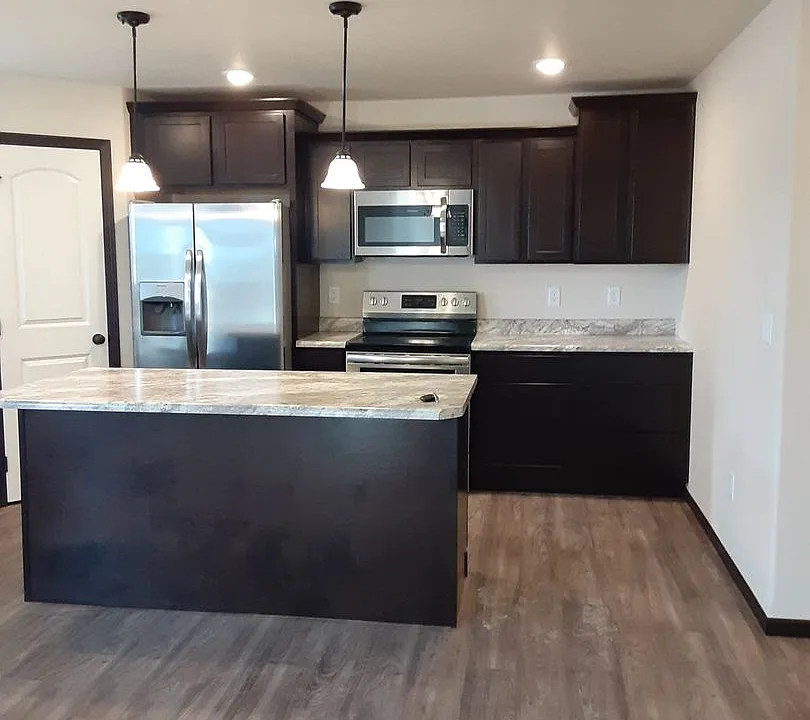 561-591 225th St