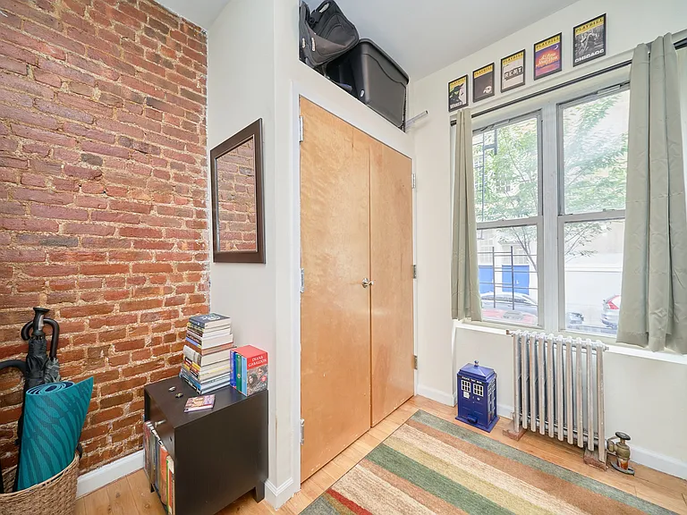 587 W 177th St #3 — Photo 5