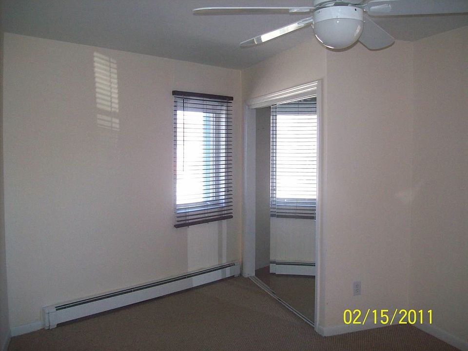 1st image of 826 Conklin St #2nd