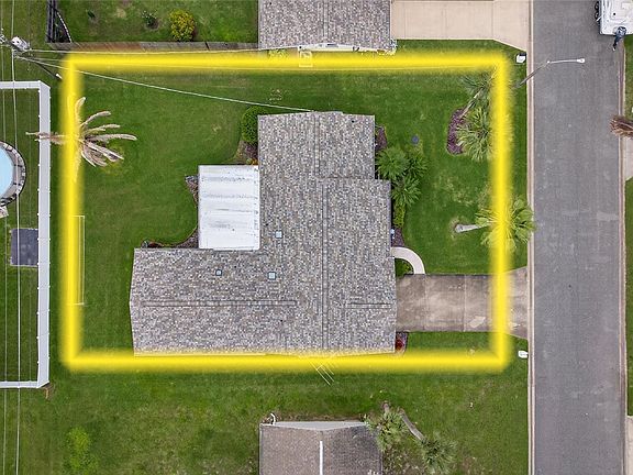 3rd image of 1125 Sunland Rd