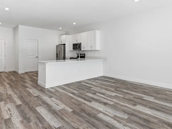 10045 Amicola St, Port Charlotte, FL