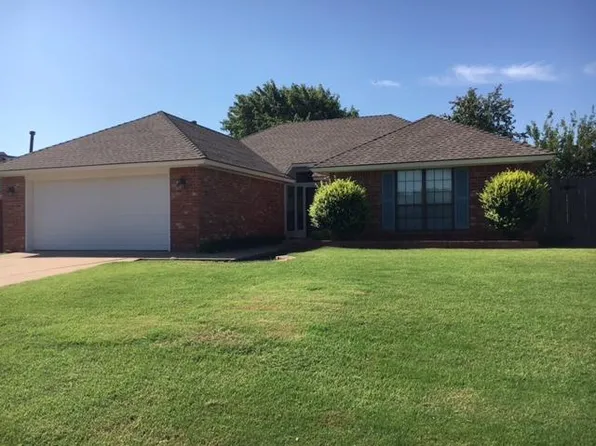 1708 Whispering Creek Ct, Edmond, OK 73013