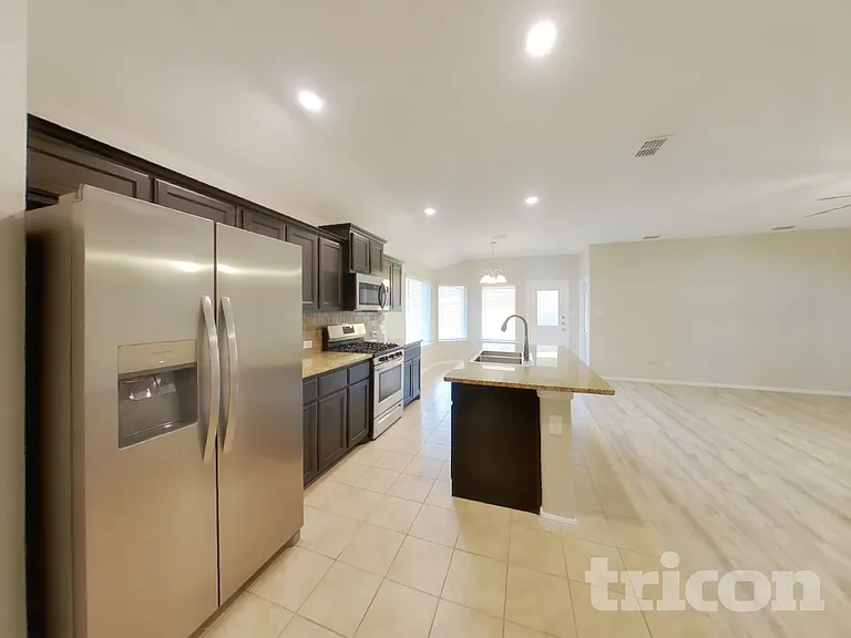 10020 Poinsett Way — Photo 11