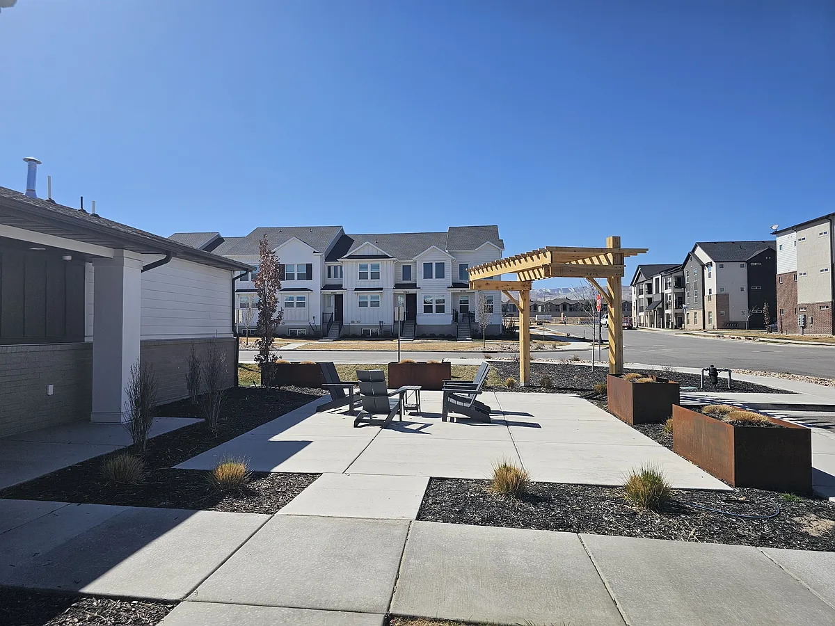 Building Photo - 13526 S Maximus Dr #1K102
