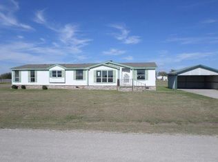 6600 Spring Branch Dr, Krum, TX 76249