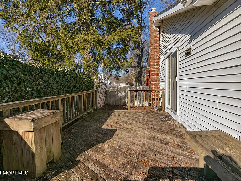 717 Harmony Rd — Photo 25