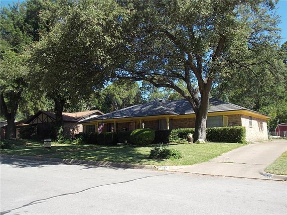 4th image of 7329 Vanessa Dr