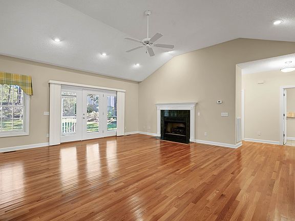 3rd image of 7308 Oyster Dr