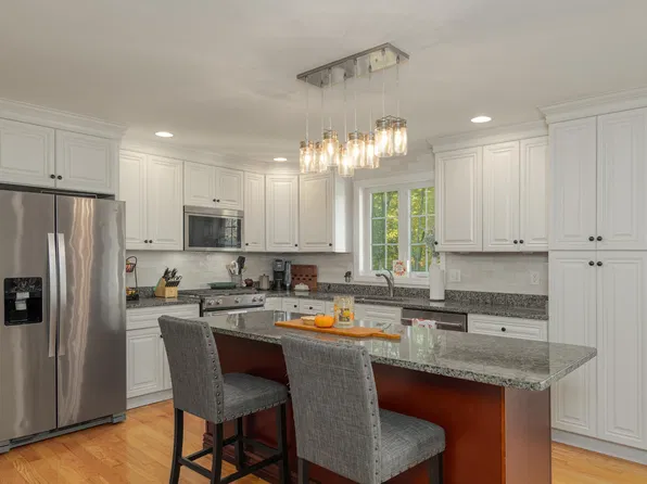 11A Central Street #A, Hampstead, NH 03826