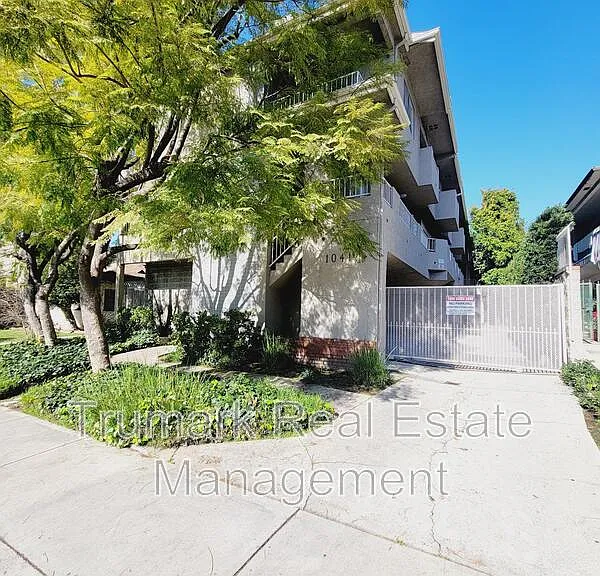 1041 Allen Ave #5 — Photo 15