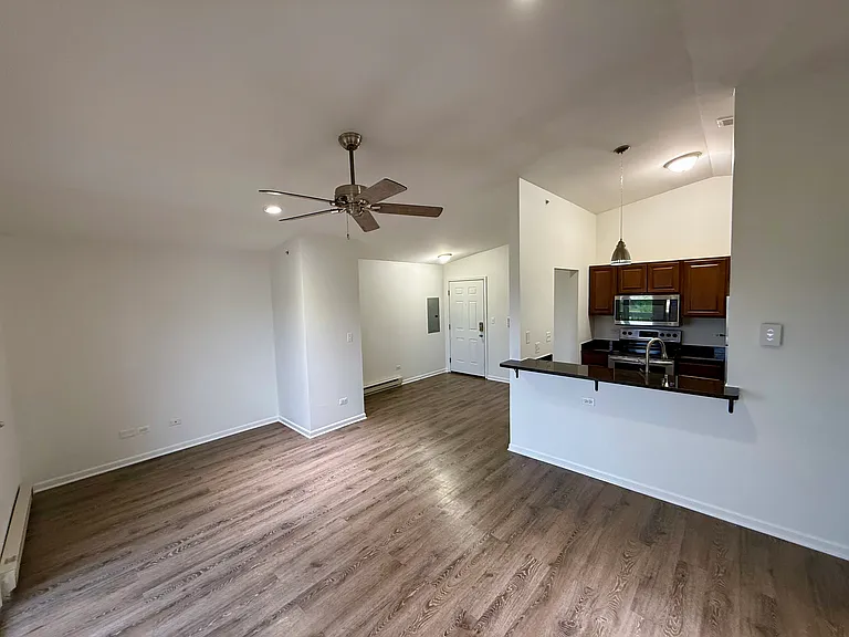 1363 Cunat Ct #3B — Photo 6