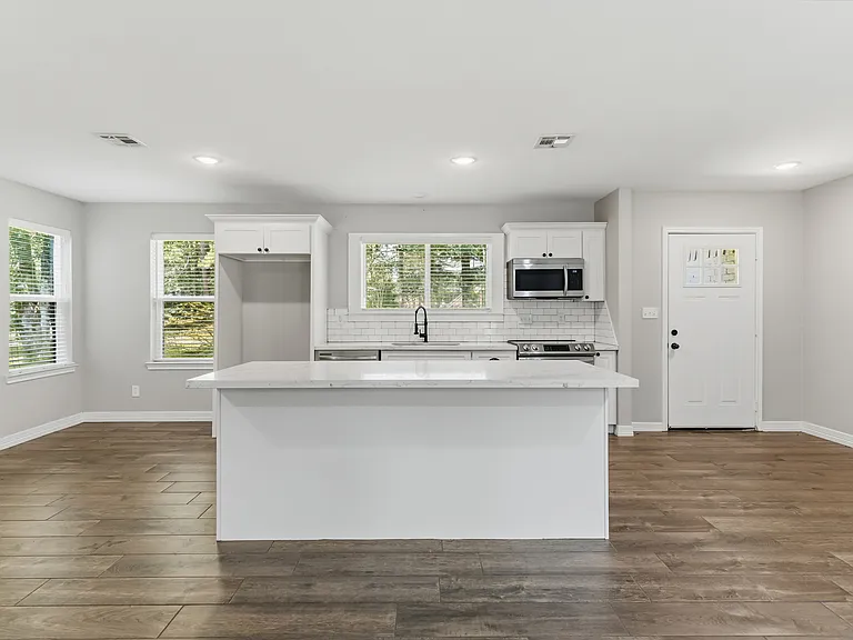 165 Morris Dr — Photo 15