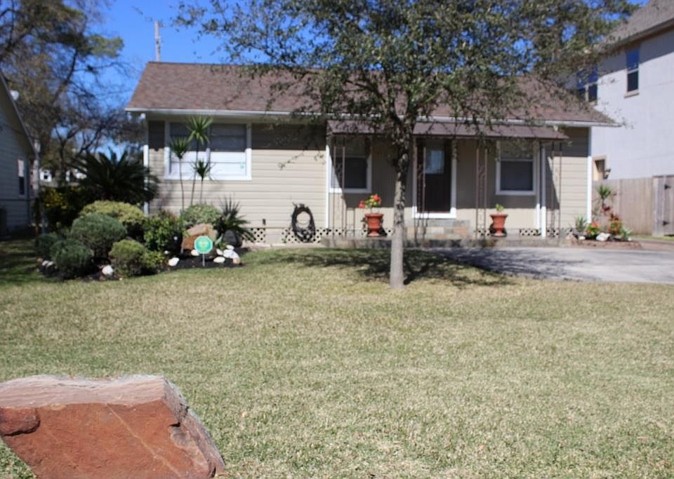 1st image of 1750 Du Barry Ln